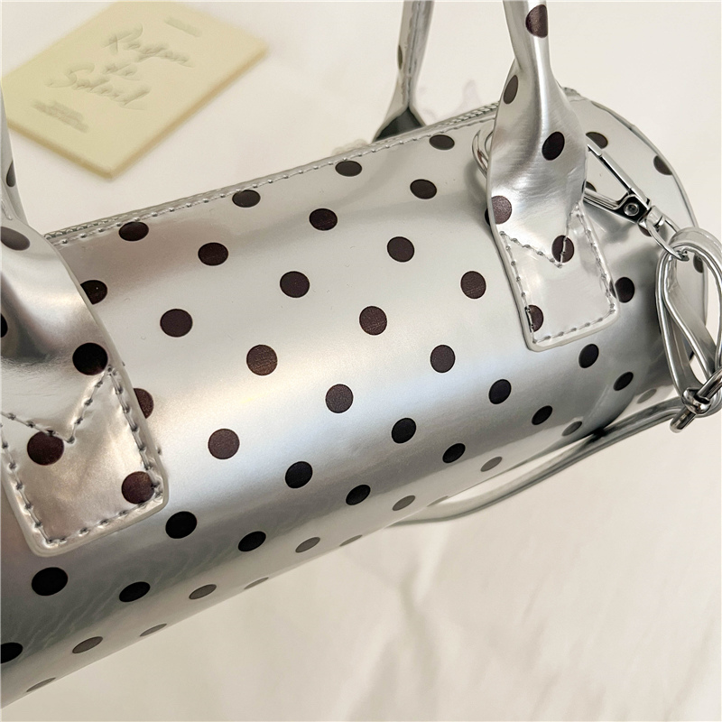 Korean Polka Dot Mini Handbag  - Top Handle Patent Bag 评论和价格
